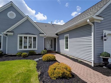 144 Lakeview Way, Canandaigua, NY 14424