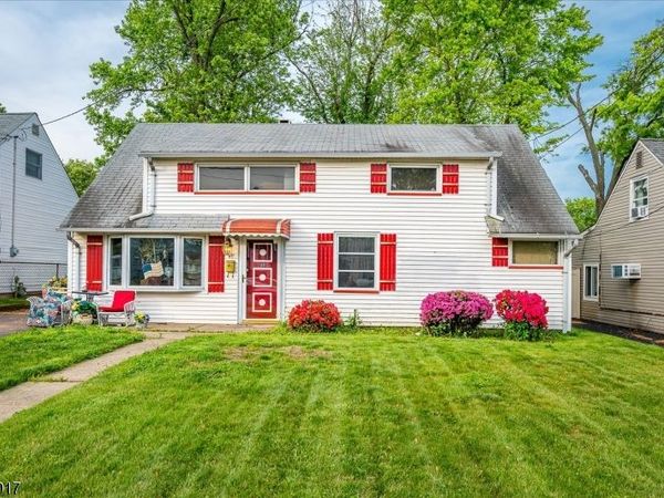 49 S Harrison Ave, Woodbridge, NJ 08830