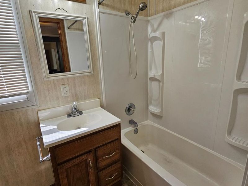 201 Brinker Street, Bellevue, OH 44811 Photo 22