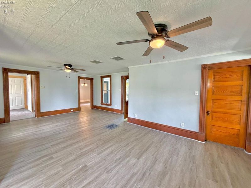 807 E Main, Bellevue, OH 44811 Photo 11