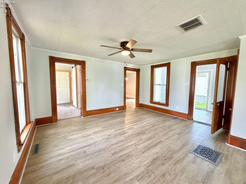 807 E Main, Bellevue, OH 44811 Photo 12