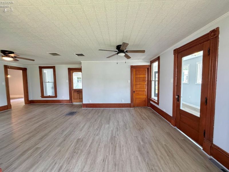 807 E Main, Bellevue, OH 44811 Photo 5