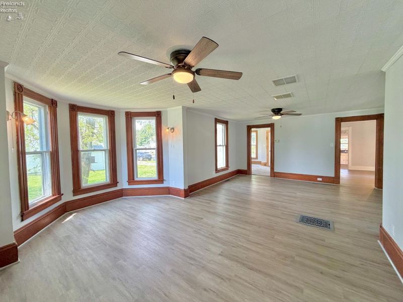 807 E Main, Bellevue, OH 44811 Photo 9
