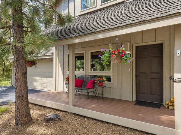 57803 Mt Rainier Lane, Unit 10, Sunriver, OR 97707