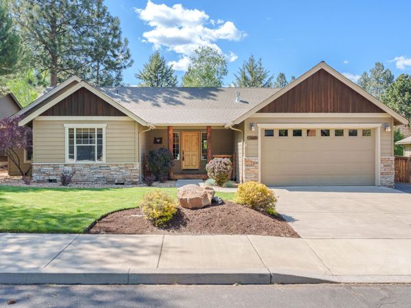 60825 Grand Targhee Drive, Bend, OR 97702