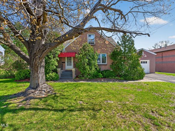 119 Sand Creek Road, Colonie, NY 12205