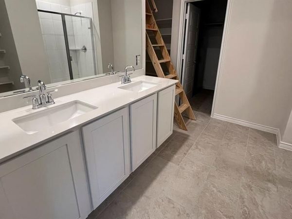 9517 Dugout Drive, Aubrey, TX 76227