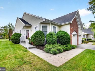 96 MEADOWLARK DRIVE , HAMILTON, NJ 08690