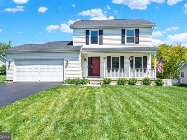 2175 ASLAN DRIVE, YORK, PA 17404