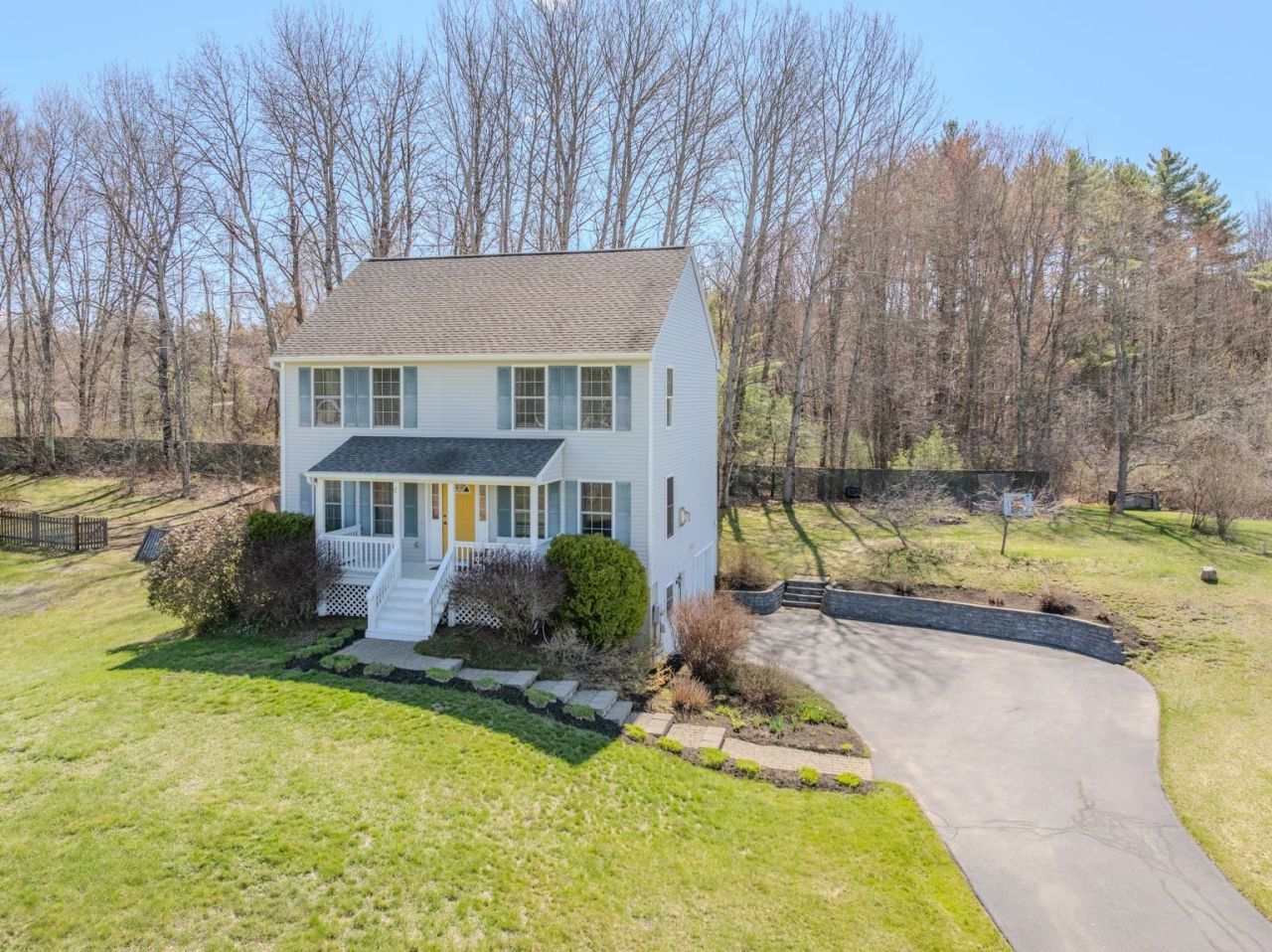 19 Squire Drive, Somersworth, NH 03878 Main Photo