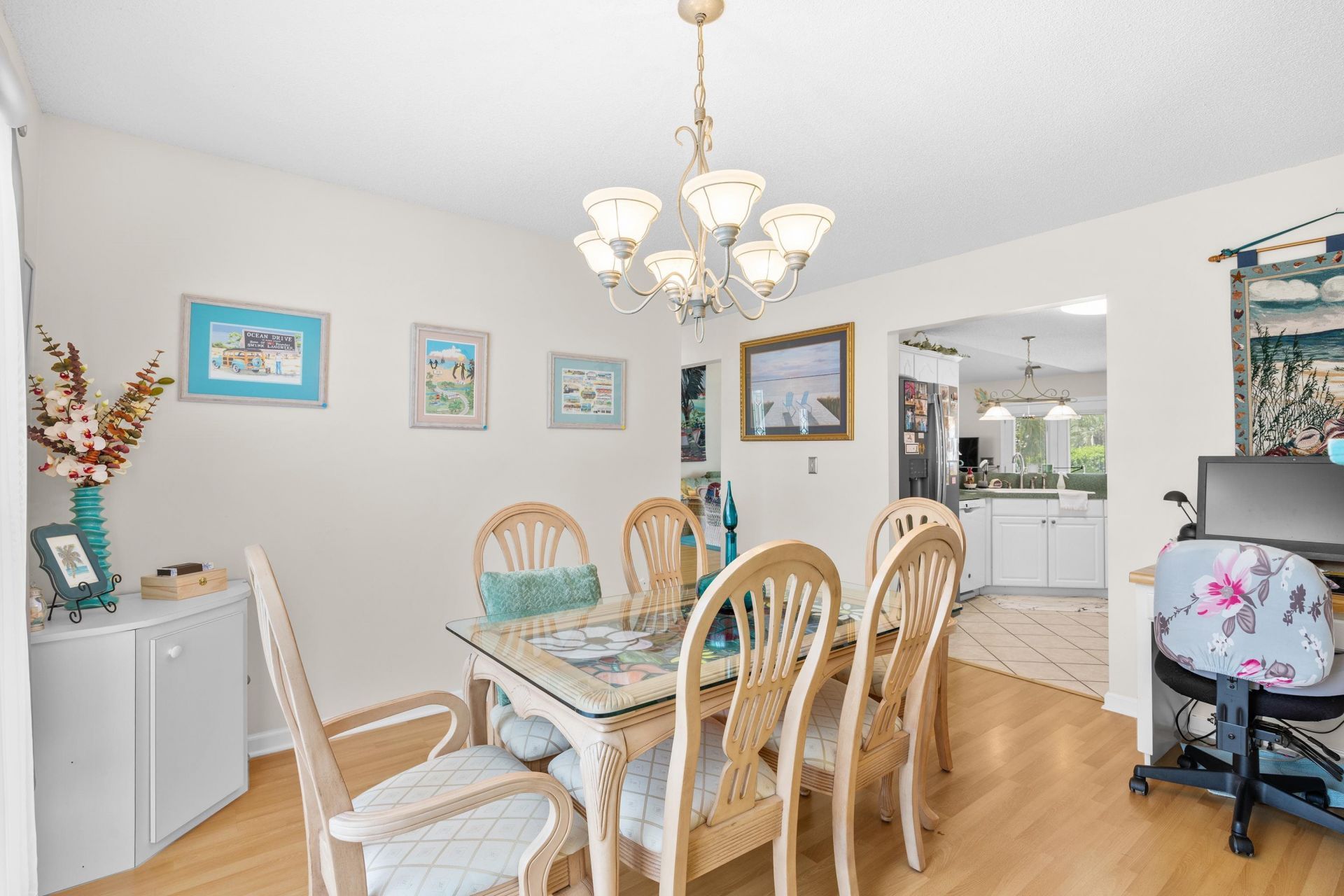 531 Blythewood Walk Photo 16