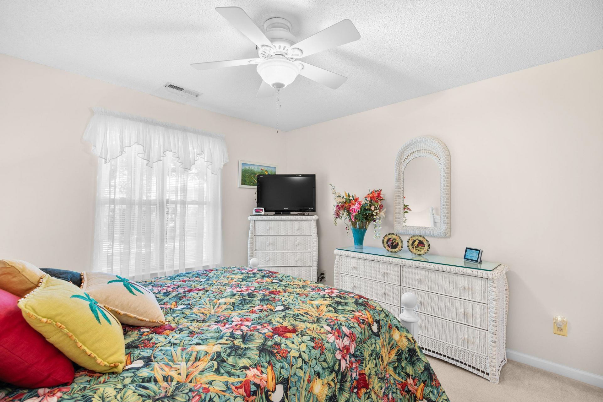 531 Blythewood Walk Photo 24