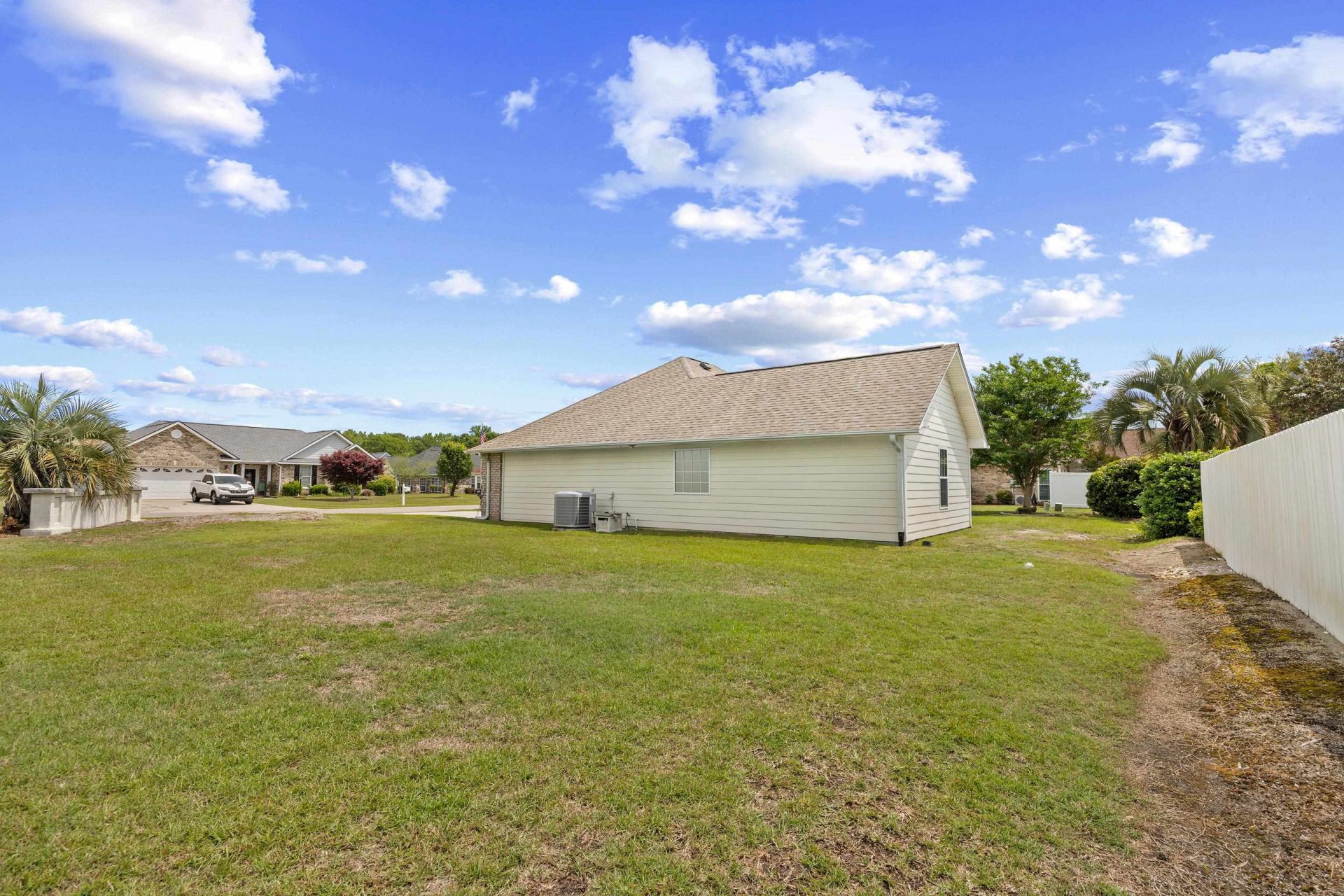 531 Blythewood Walk Photo 35