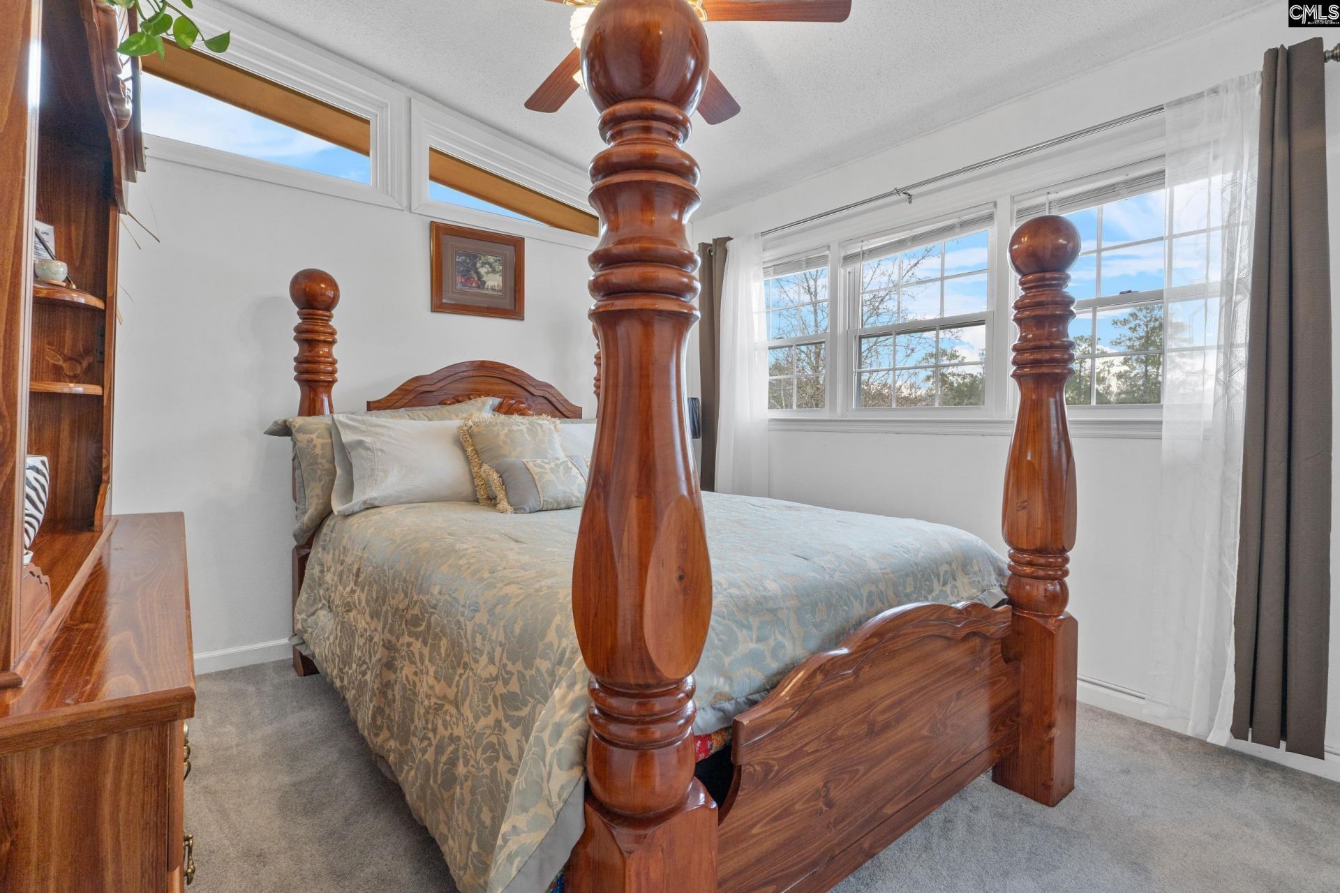 424 Folkstone Road  Photo 18