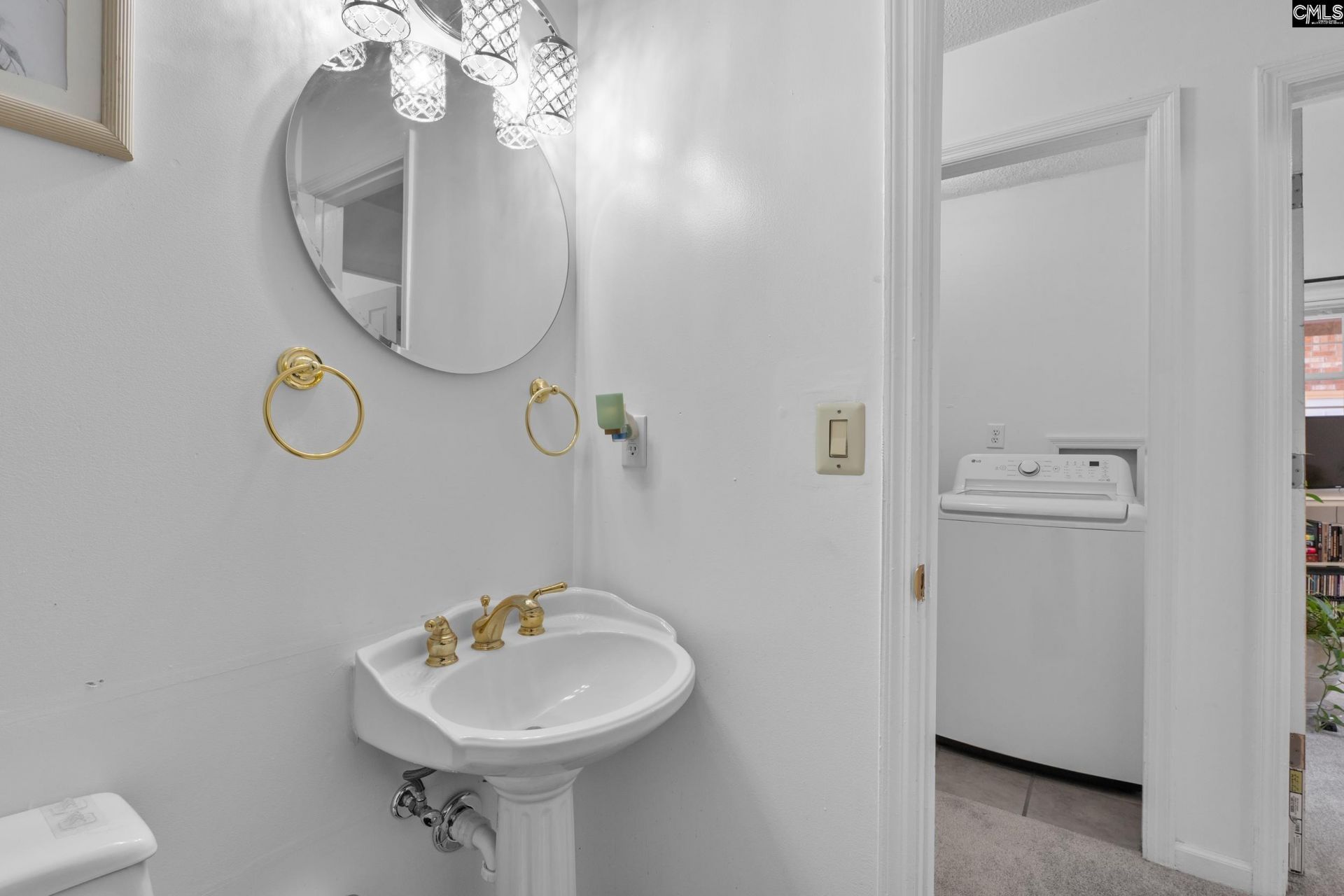 424 Folkstone Road  Photo 21
