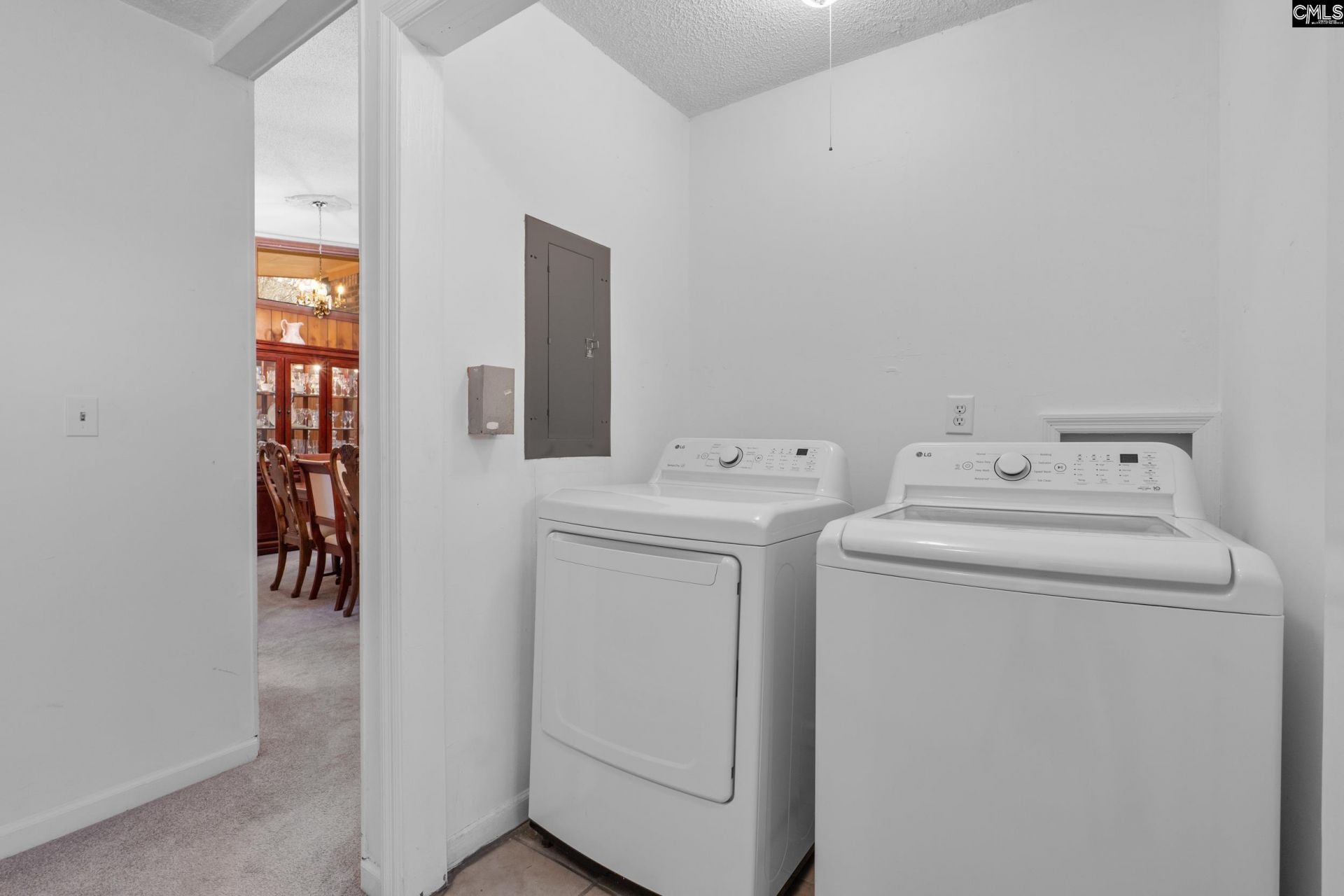 424 Folkstone Road  Photo 22