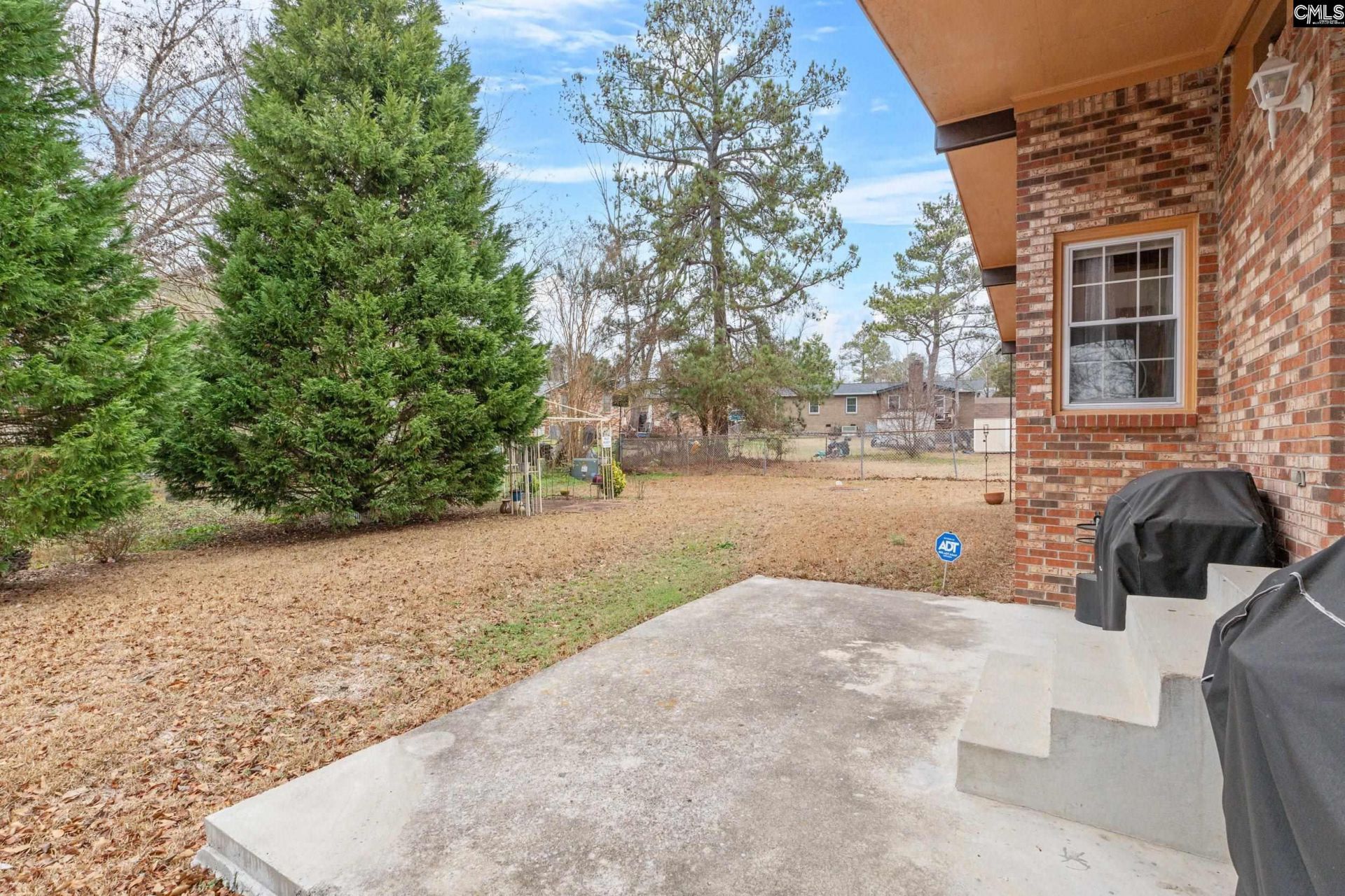 424 Folkstone Road  Photo 23