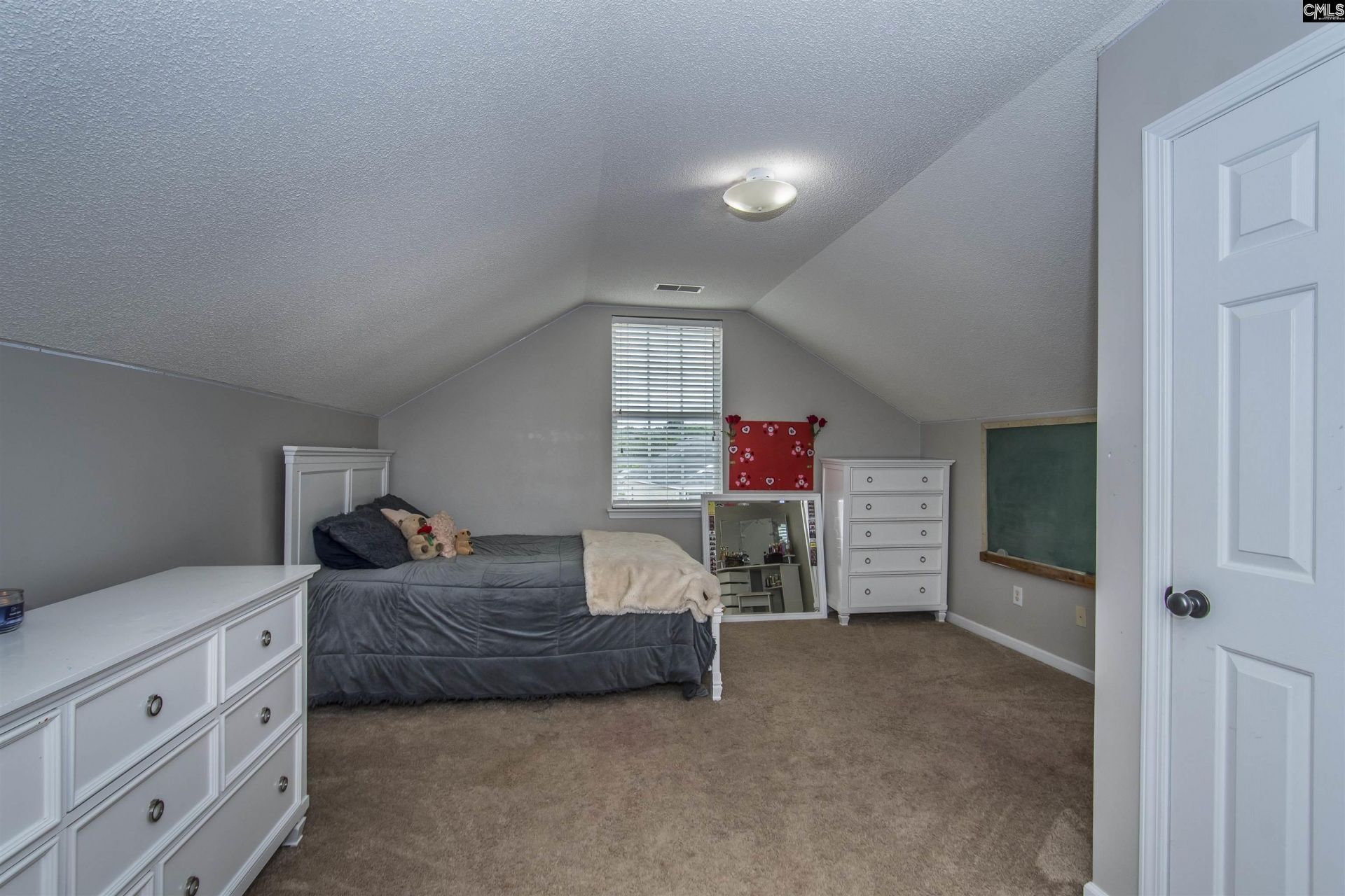 104 Waban Court  Photo 32