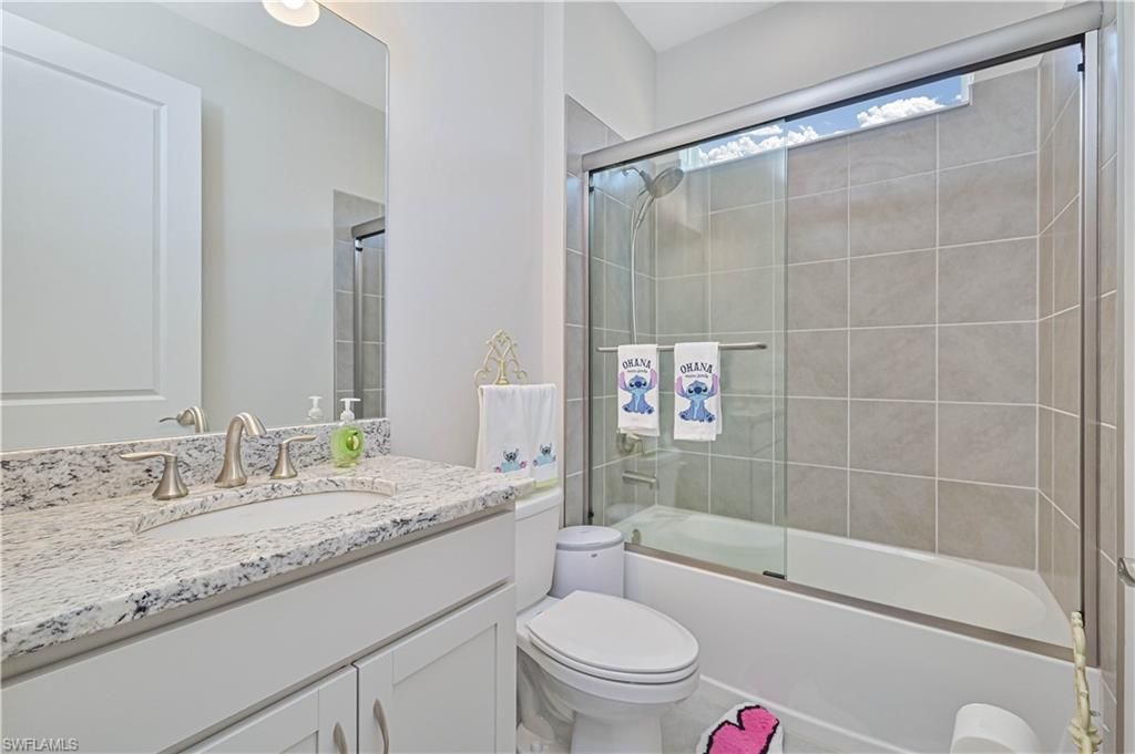 18237 Everson Miles Cir, North Fort Myers, FL 33917 Photo