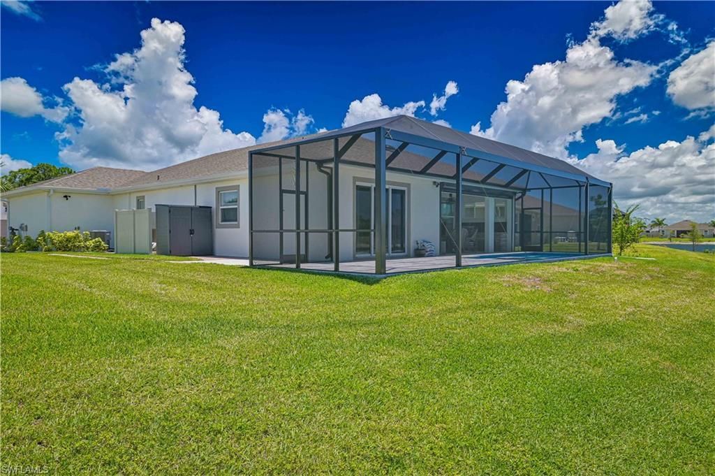 18237 Everson Miles Cir, North Fort Myers, FL 33917 Photo