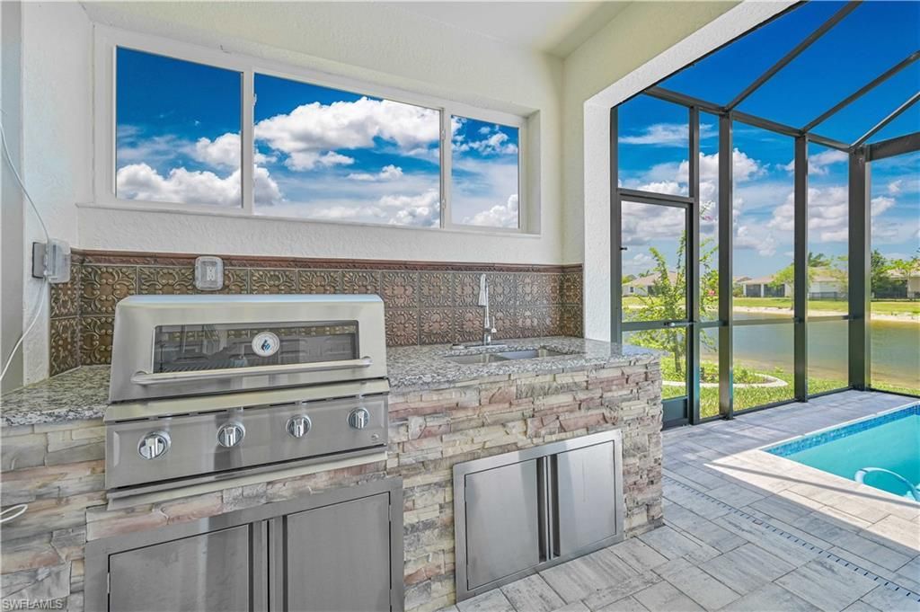 18237 Everson Miles Cir, North Fort Myers, FL 33917 Photo