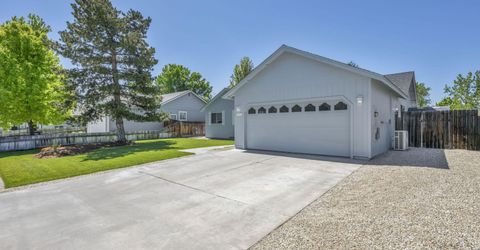 1331 Victoria Drive, Gardnerville, NV 89460 Photo