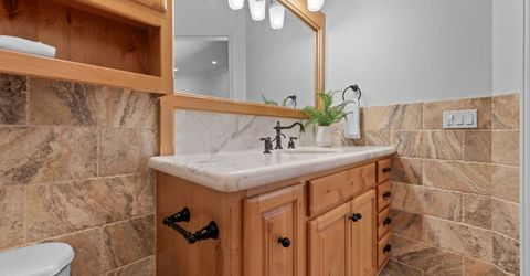 647 Eloise Avenue, South Lake Tahoe, CA 96150 Photo