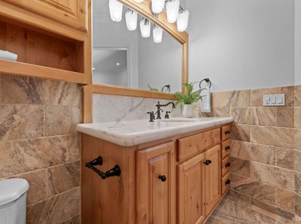 647 Eloise Avenue, South Lake Tahoe, CA 96150 Photo