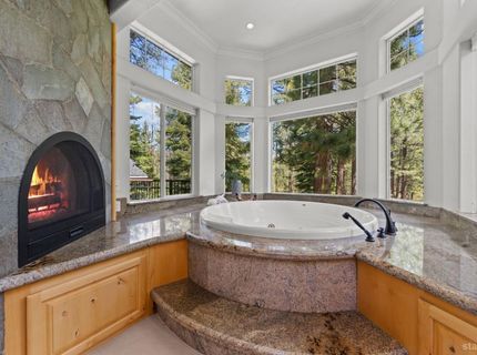 647 Eloise Avenue, South Lake Tahoe, CA 96150 Photo