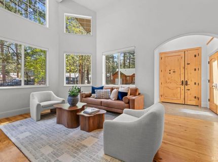 647 Eloise Avenue, South Lake Tahoe, CA 96150 Photo