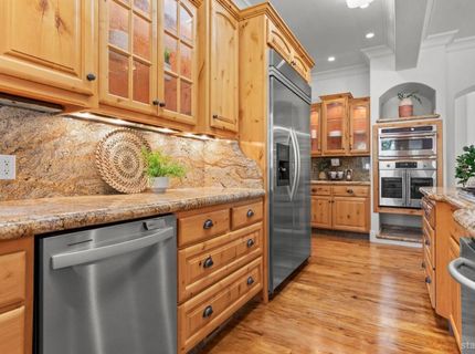 647 Eloise Avenue, South Lake Tahoe, CA 96150 Photo