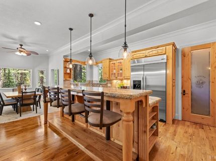 647 Eloise Avenue, South Lake Tahoe, CA 96150 Photo