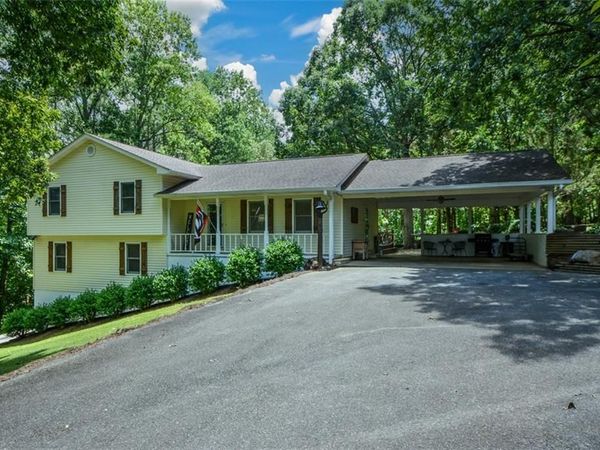 41 Clark Station Road , Jasper, GA 30143