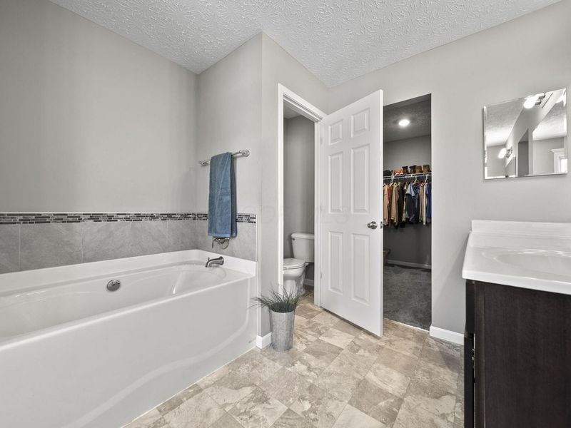 43 Burroughs Drive , Ashville, OH 43103 Photo 42