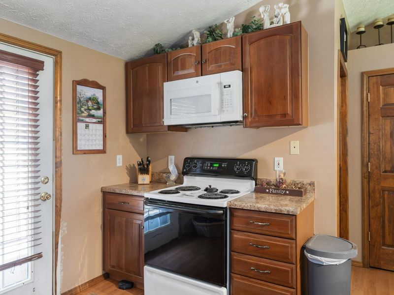 1691 Dyer Road , Grove City, OH 43123 Photo 24