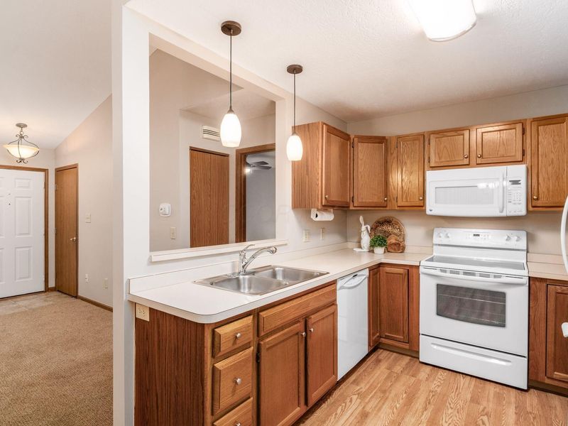 8605 Victoria Meadow Lane , Reynoldsburg, OH 43068 Photo 11