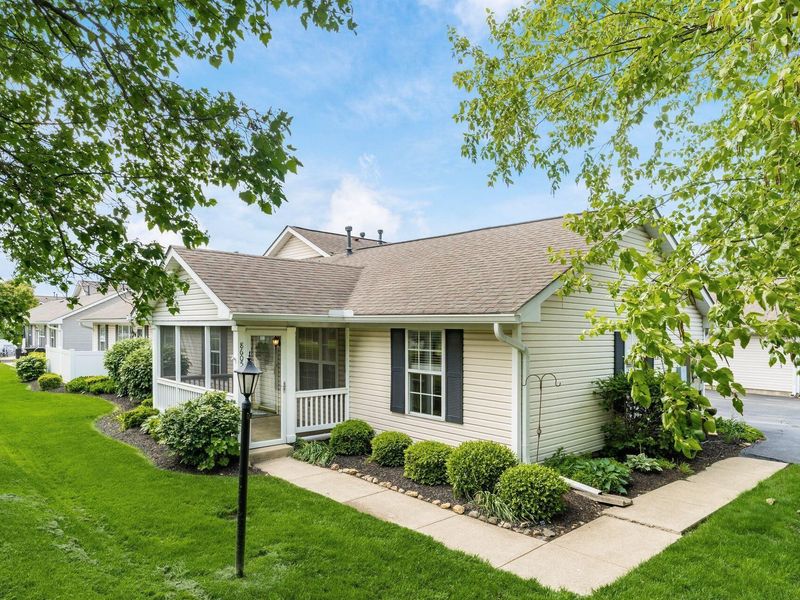 8605 Victoria Meadow Lane , Reynoldsburg, OH 43068 Photo 2