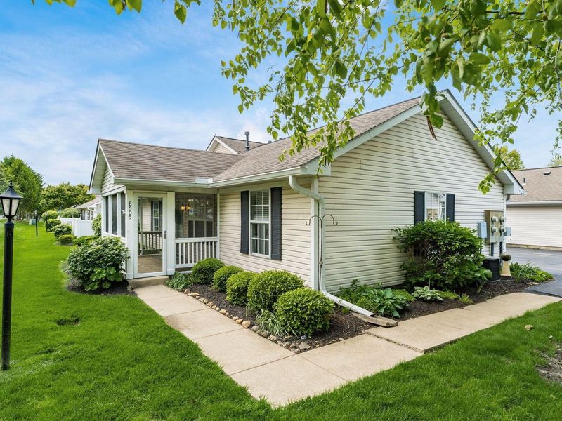 8605 Victoria Meadow Lane , Reynoldsburg, OH 43068 Photo 3