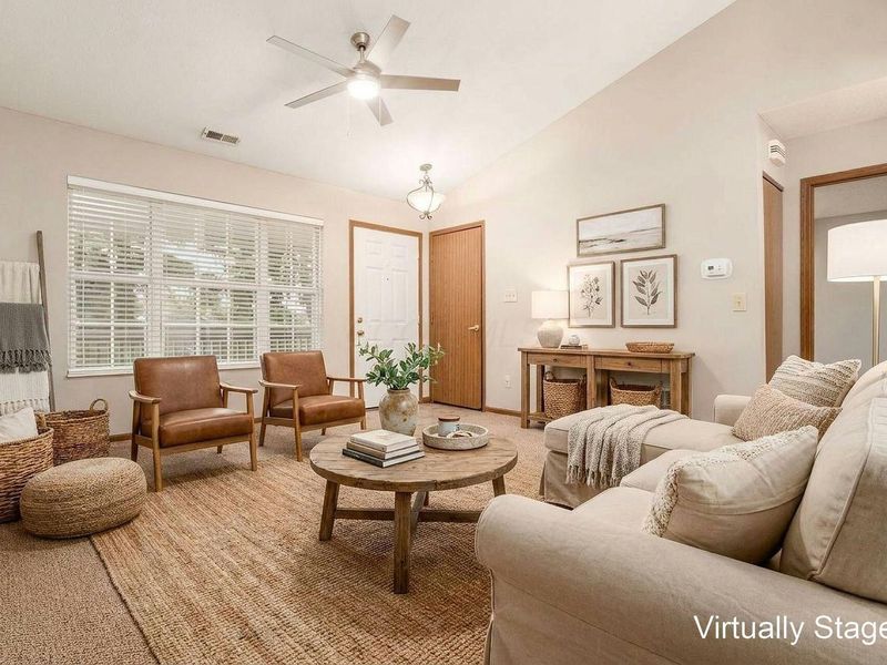 8605 Victoria Meadow Lane , Reynoldsburg, OH 43068 Photo 6
