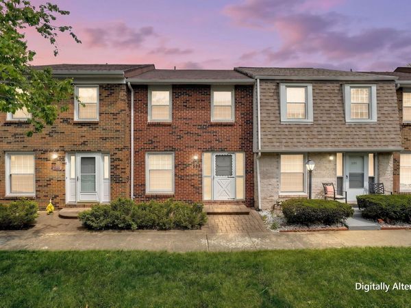 596 Dlyn Street , Unit H-5, Columbus, OH 43228