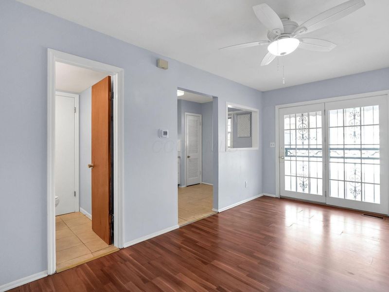 596 Dlyn Street, Unit H-5, Columbus, OH 43228 Photo 9