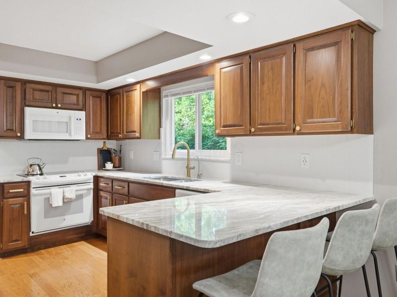 2110 Willowick Square, Unit D, Columbus, OH 43229 Photo 18