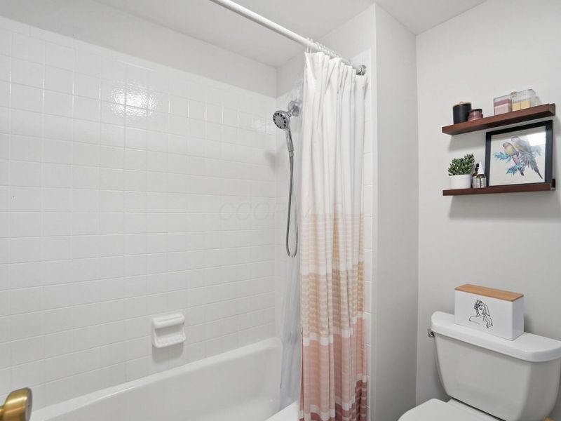 2110 Willowick Square, Unit D, Columbus, OH 43229 Photo 52