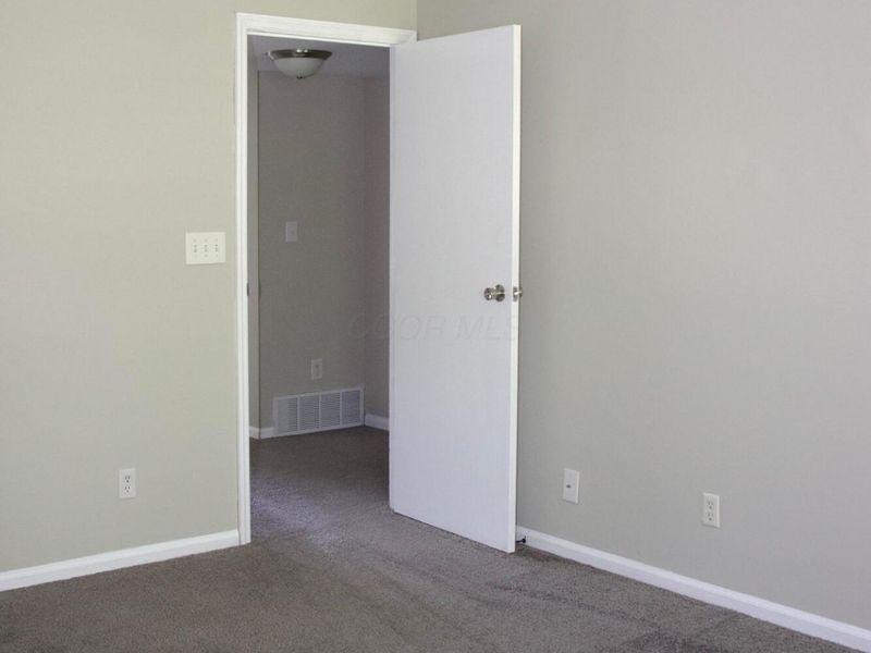 1008 Manor Lane , Unit E, Columbus, OH 43221 Photo 17