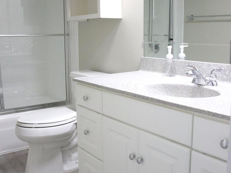 1008 Manor Lane , Unit E, Columbus, OH 43221 Photo 26
