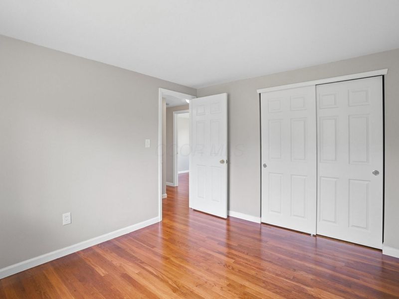 2264 Majestic Drive W, Columbus, OH 43232 Photo 12