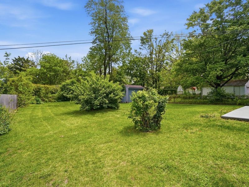 2264 Majestic Drive W, Columbus, OH 43232 Photo 21