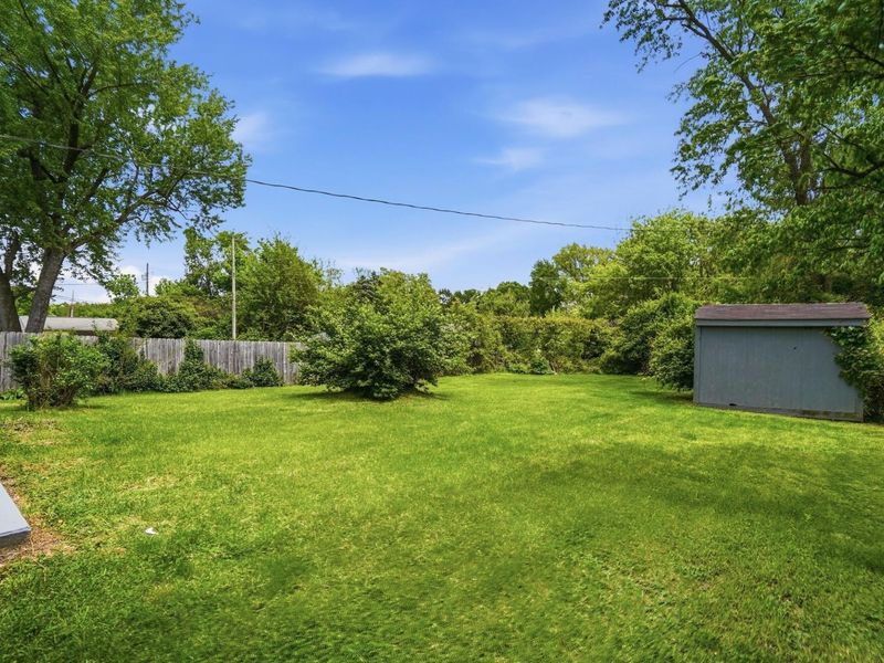2264 Majestic Drive W, Columbus, OH 43232 Photo 23