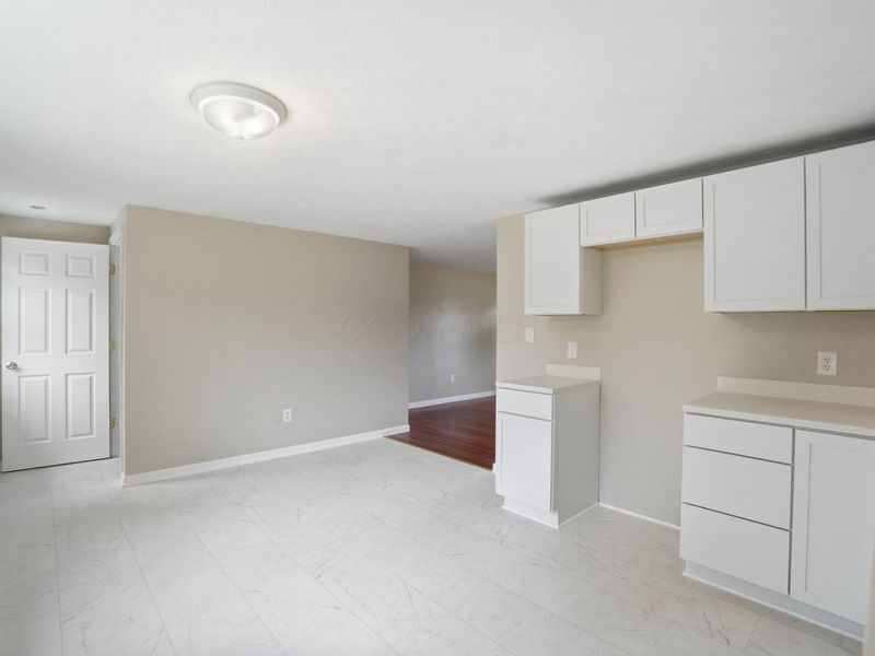2264 Majestic Drive W, Columbus, OH 43232 Photo 7