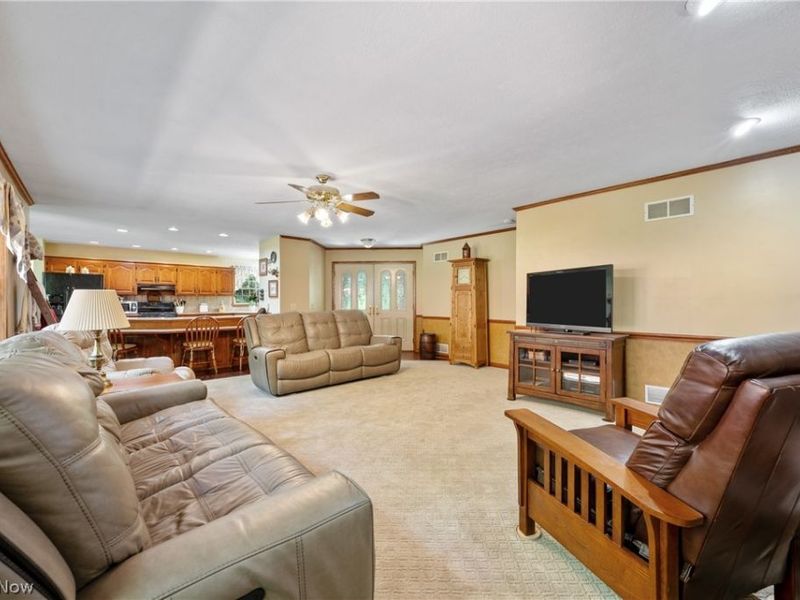 10400 Stoneacre Street NW, Canal Fulton, OH 44614 Photo 5